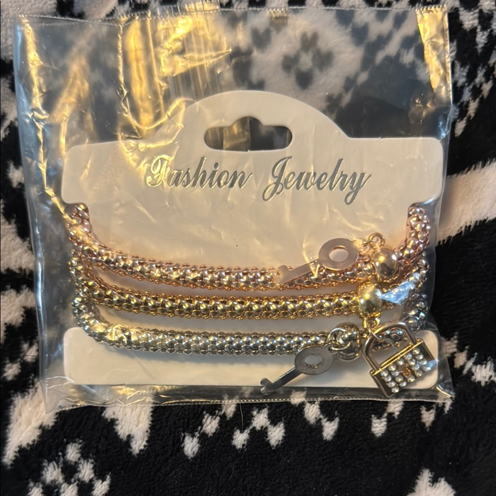 Fashion Jewelry Gold and Silver Beaded Bracelets Set
